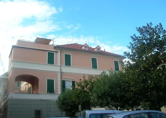 Ghiro Ghiotto 3* Pietra Ligure