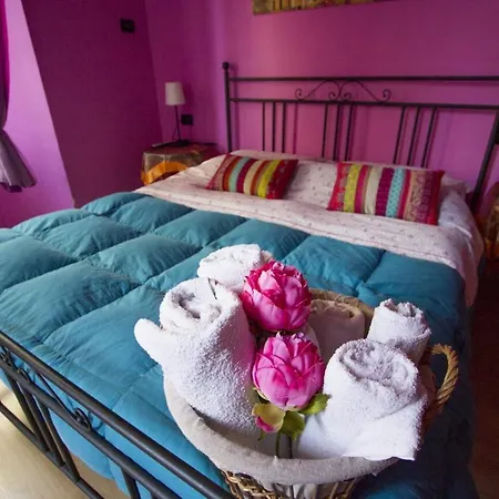 Ghiro Ghiotto Bed & Breakfast Pietra Ligure