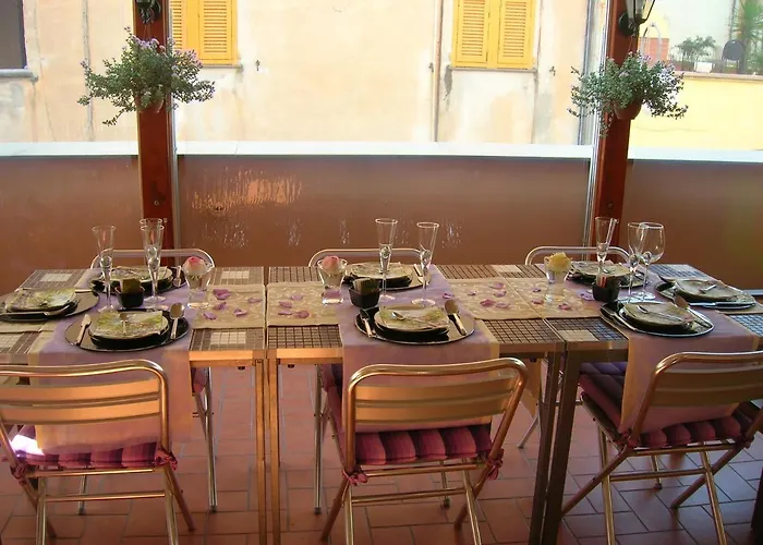 Ghiro Ghiotto Bed & Breakfast Pietra Ligure